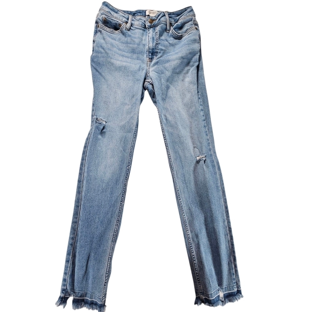 Candace Cameron BureBlue Straight Leg Jeans with Distressed Hem Size 2
